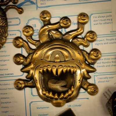 Dungeons & Dragons 50th Anniversary Beholder Twin Medallion Set