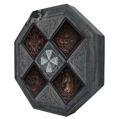 Resident Evil Village Limited Edition Replica House Crest Medallion Collection