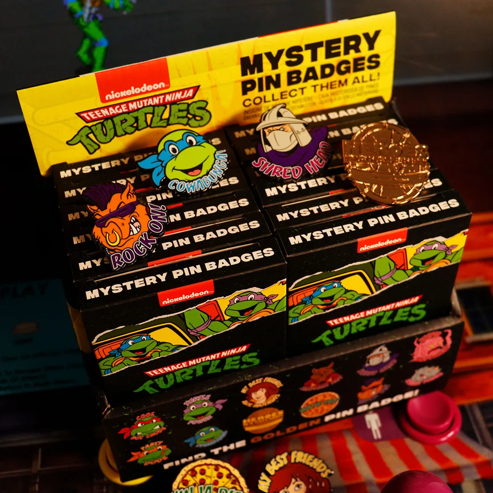 Teenage Mutant Ninja Turtles Mystery Pin Badge CDU Containing 12 Blind Boxes
